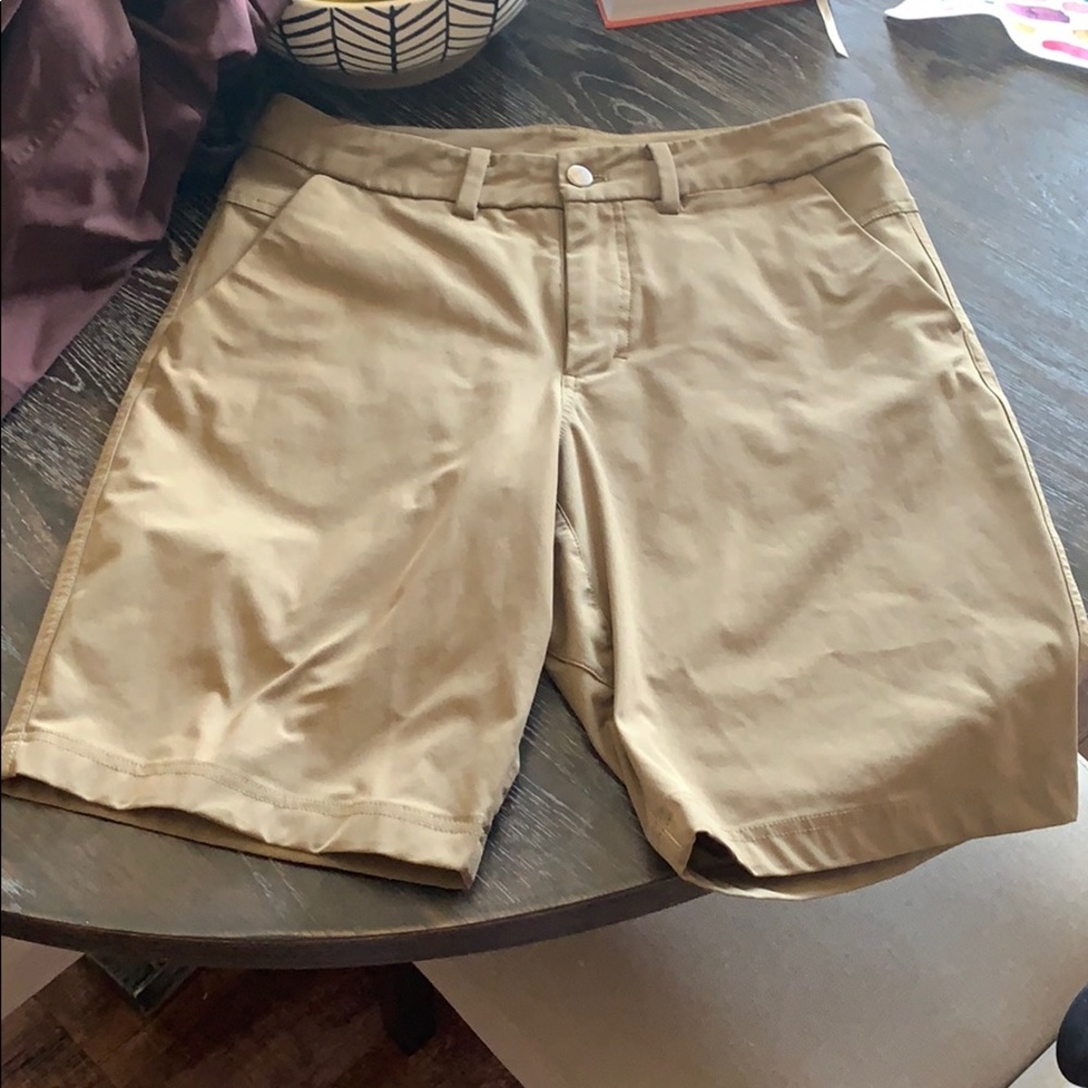Lululemon abc shorts great condition
